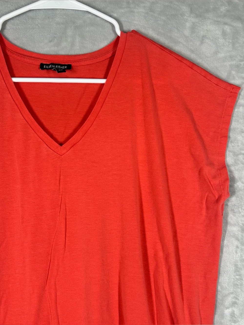 Eileen Fisher Women’s Medium Tencel V-Neck Cap Sleeve Tee Top Coral Orange M